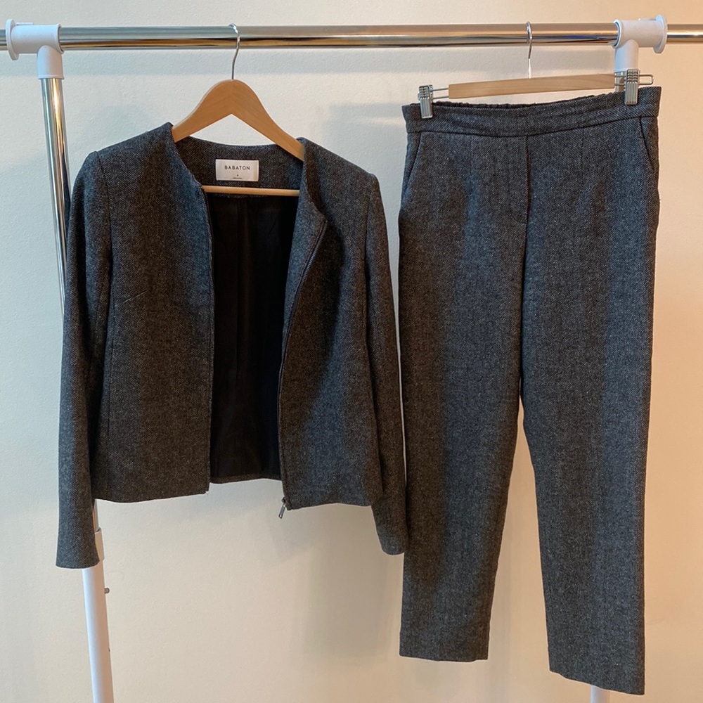 Babaton Suit, 2 pieces, made up of matching blazer and matching Conan pant